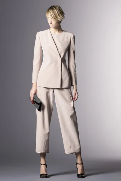 Look 12